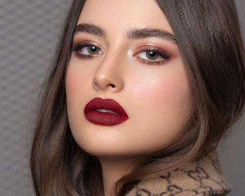 Bold Lips- 10 Aesthetic Party Makeup Trends