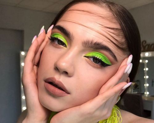 Neon Vibes- 10 aesthetic party makeup trends