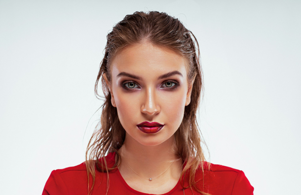 Kryolan Bridal Makeup features bold lips as one of the trendiest looks. 