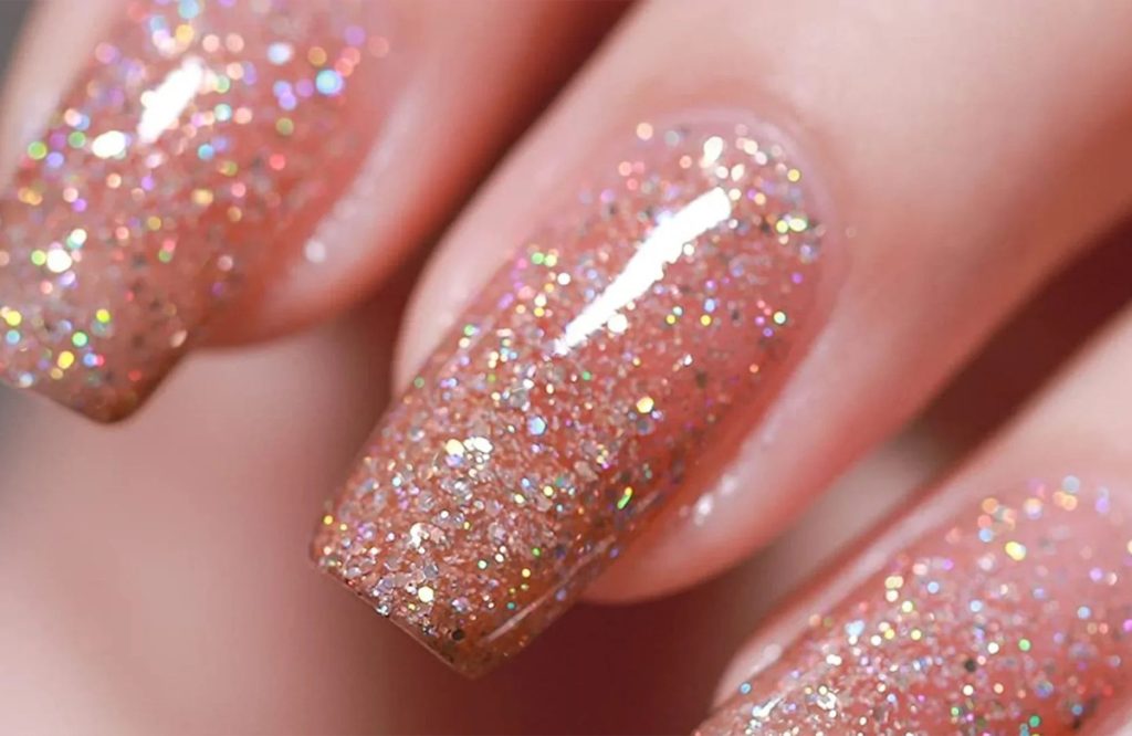 Shimmery nail colour